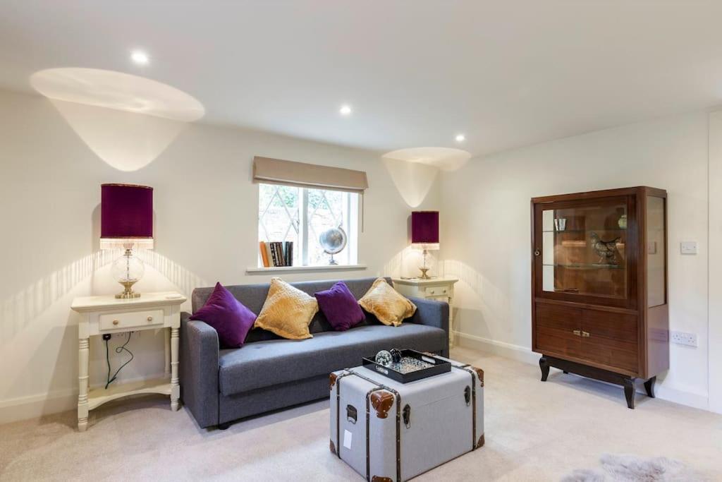 Dorney Windsor Legoland 5 Star Stay For Upto 14 Guests Экстерьер фото